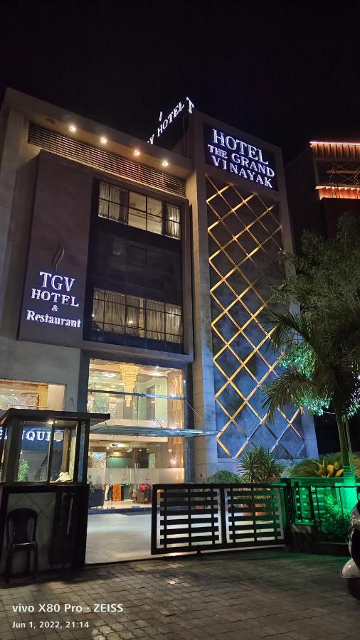 Tgv Hotel 阿穆达巴 外观 照片